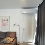 아파트 Charm House *